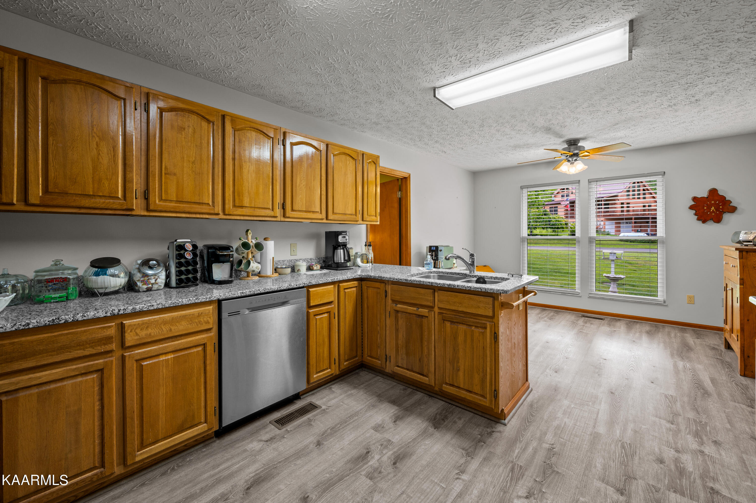 3720 Sugar Camp View Sevierville, TN 37862 - Photo 11 of 51 DSC_6663