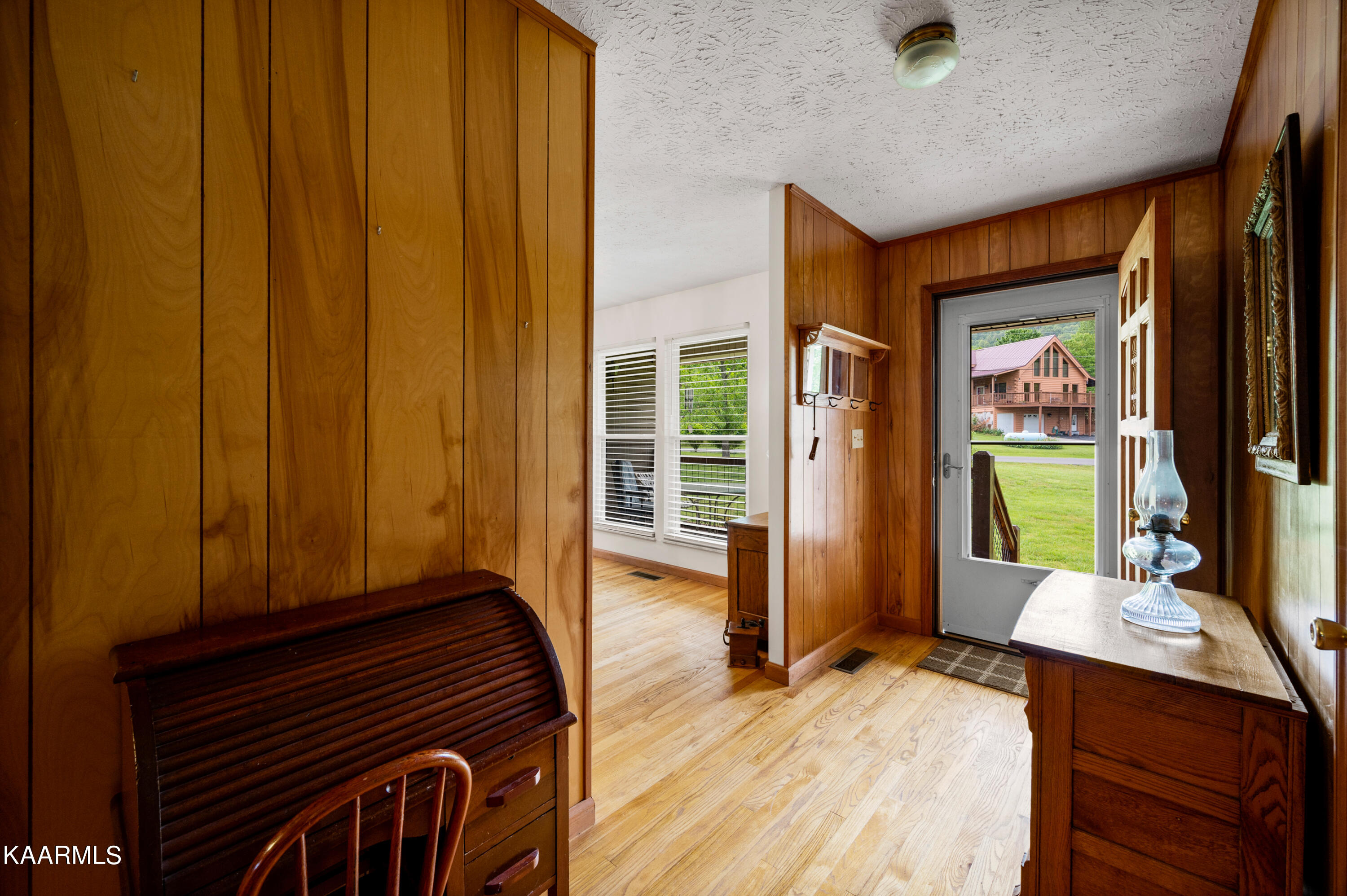 3720 Sugar Camp View Sevierville, TN 37862 - Photo 5 of 51 DSC_6684