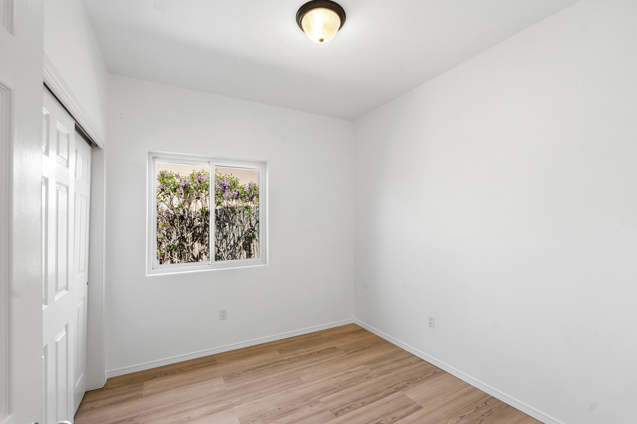 3754 Valmora Road Santa Fe, NM 87505 - Photo 12 of 22 3rd bedroom