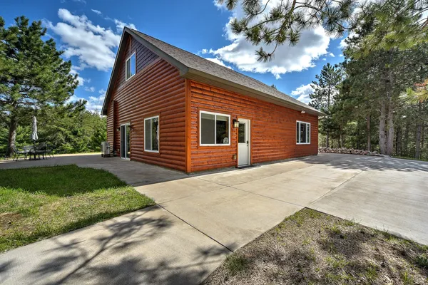$995,000 | 27736 Thompson Road, Webster, WI 54893