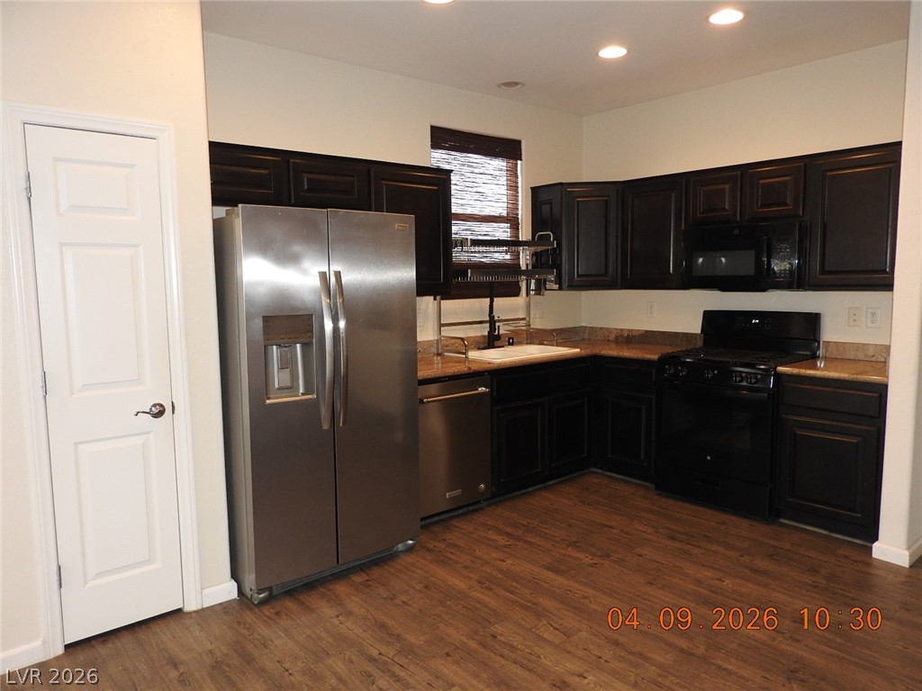 390 Fringe Ruff Drive Las Vegas, NV 89148 - Photo 7 of 30