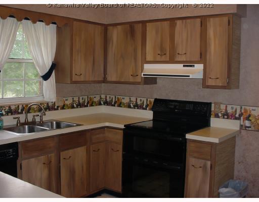 4948 Teays Valley Road Scott Depot, WV 25560 - Photo 3 of 6 Kitchen.