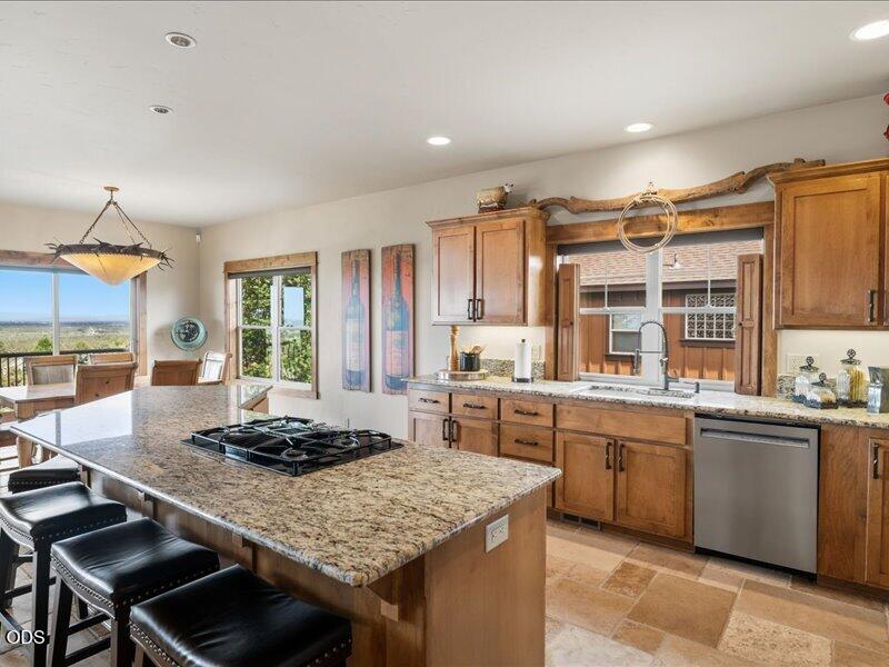 360 Vista Rim Drive Redmond, OR 97756 - Photo 54 of 147