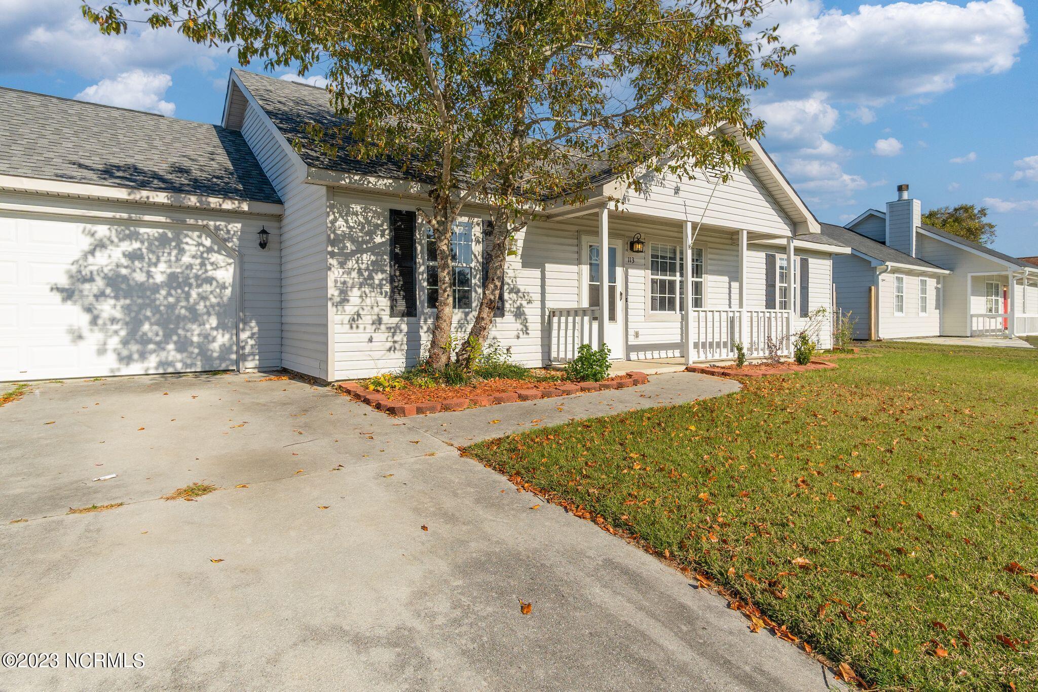 113 Parnell Road Hubert, NC 28539 - Photo 7 of 30 113 Parnell Rd-7