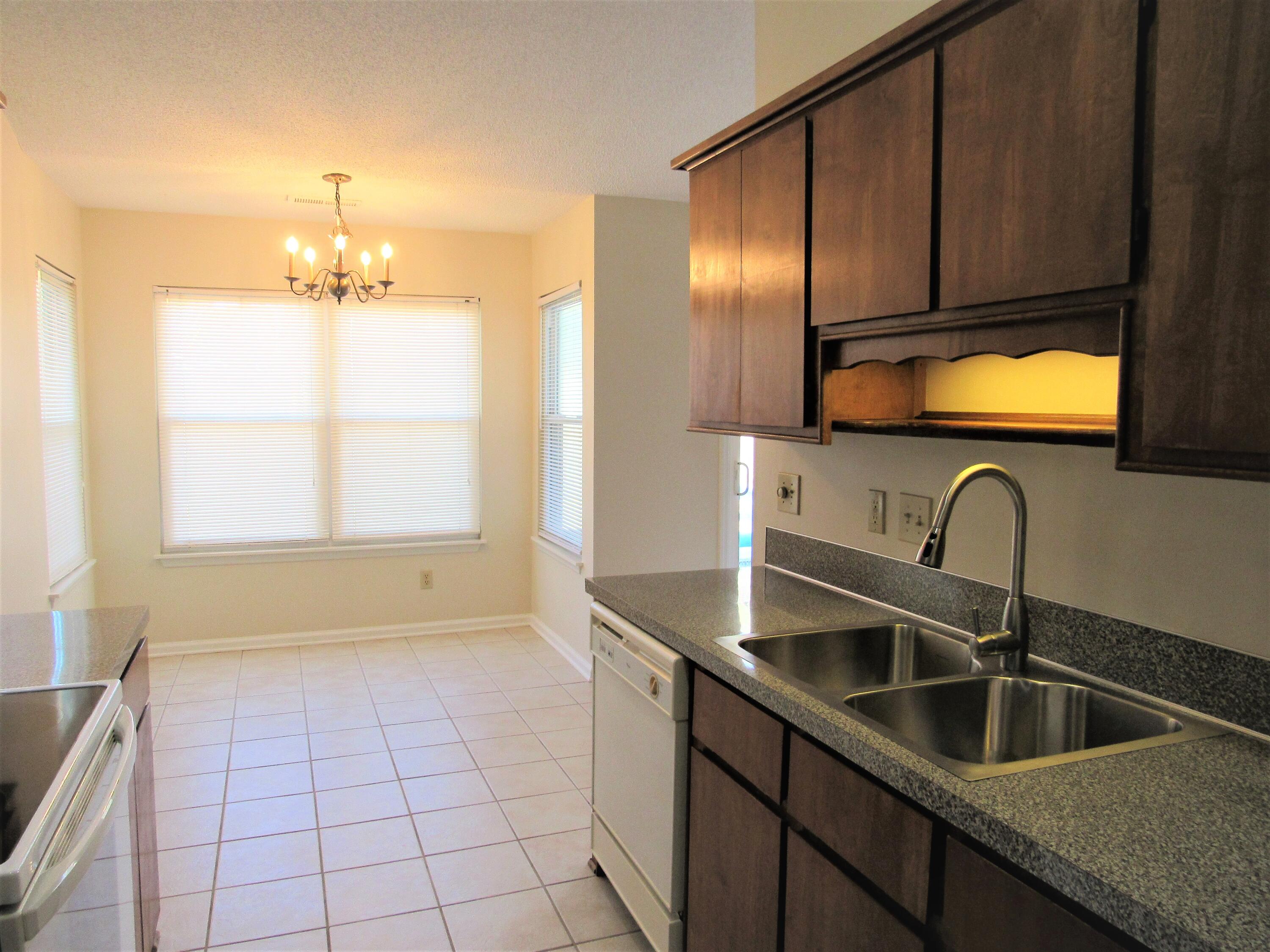 9514 One Notch Road Ladson, SC 29456 - Photo 16 of 29 9514 One Notch (75)