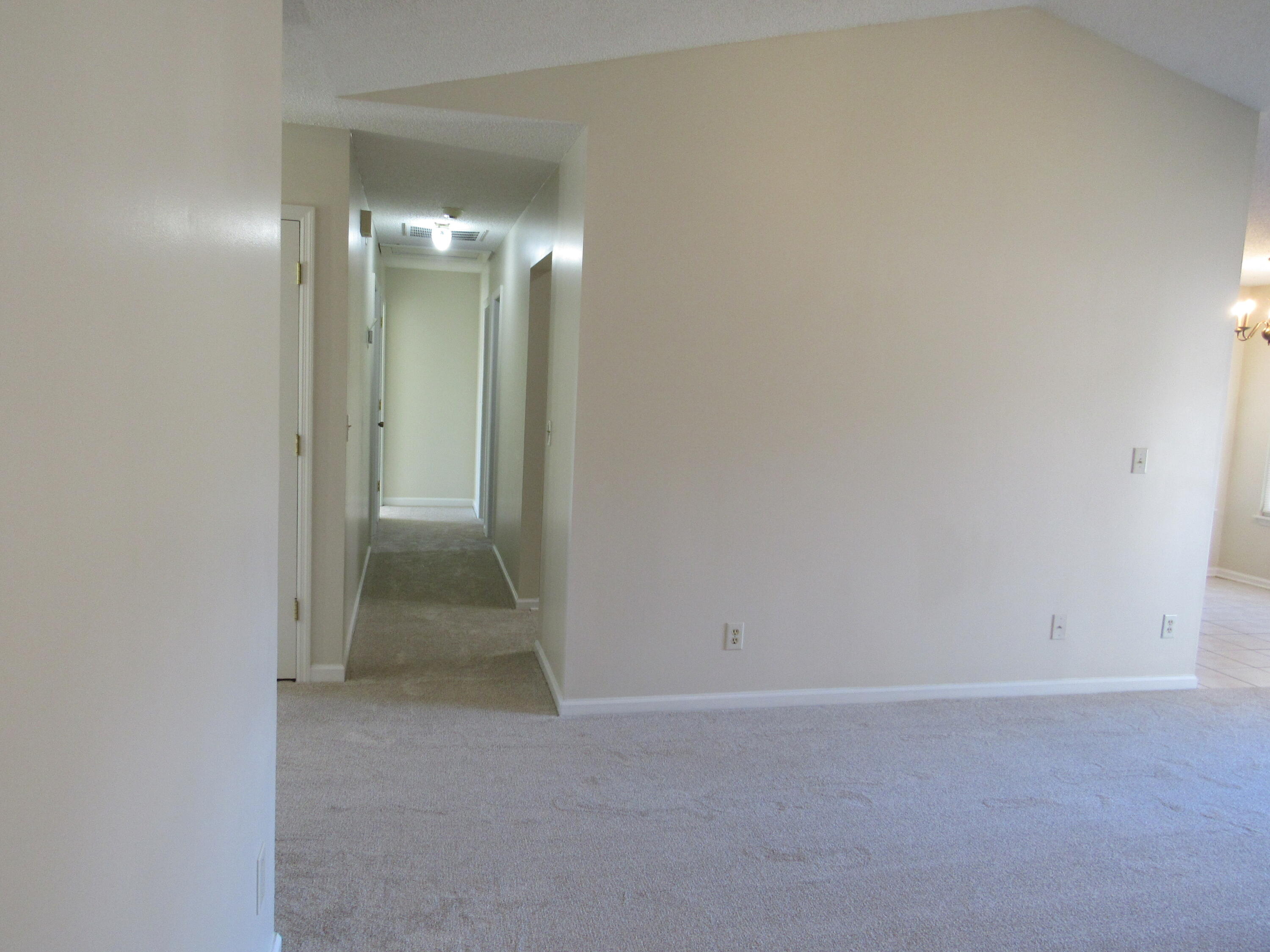 9514 One Notch Road Ladson, SC 29456 - Photo 8 of 29 9514 One Notch (60)