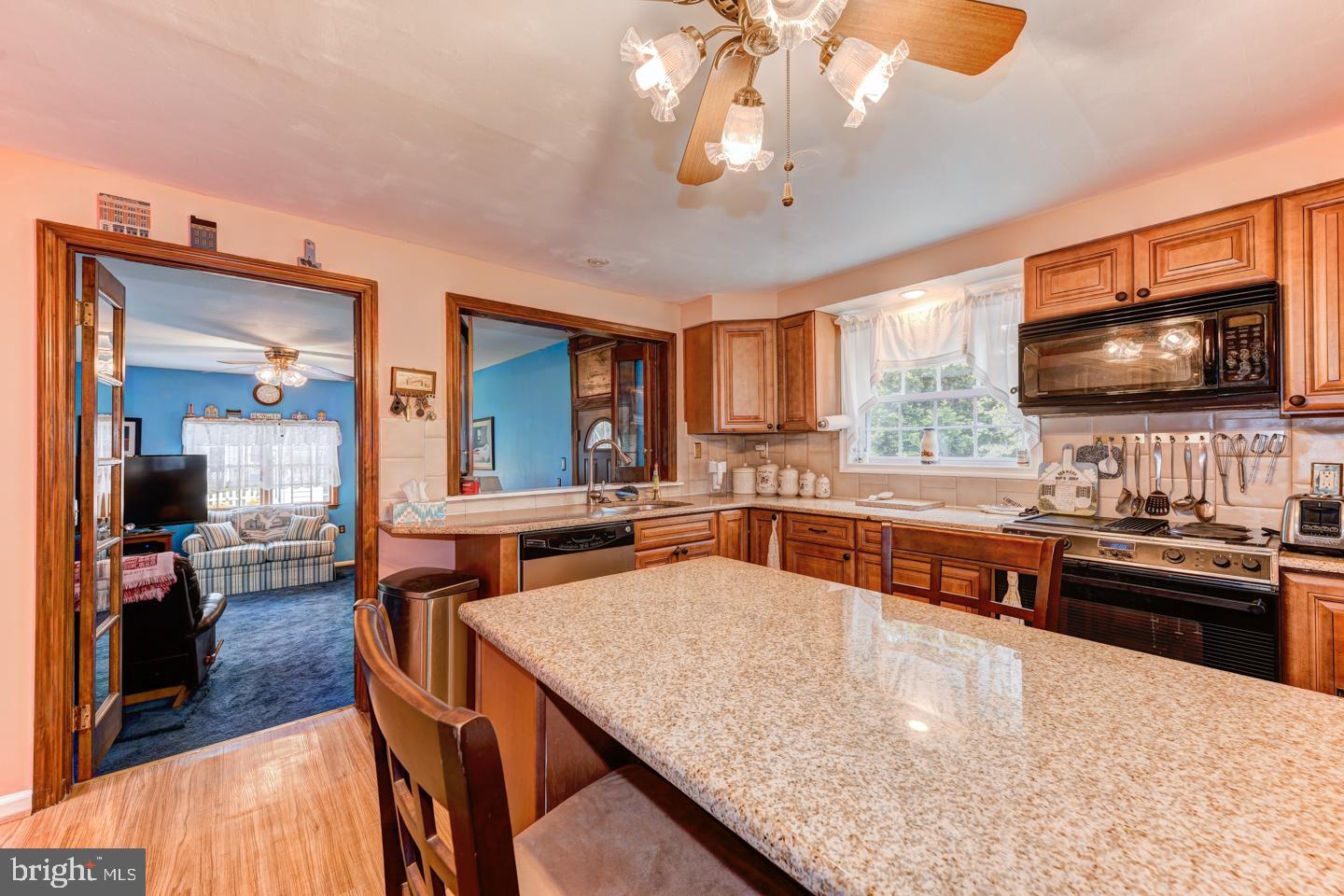 505 Burton Road Oreland, PA 19075 - Photo 12 of 36 Kitchen