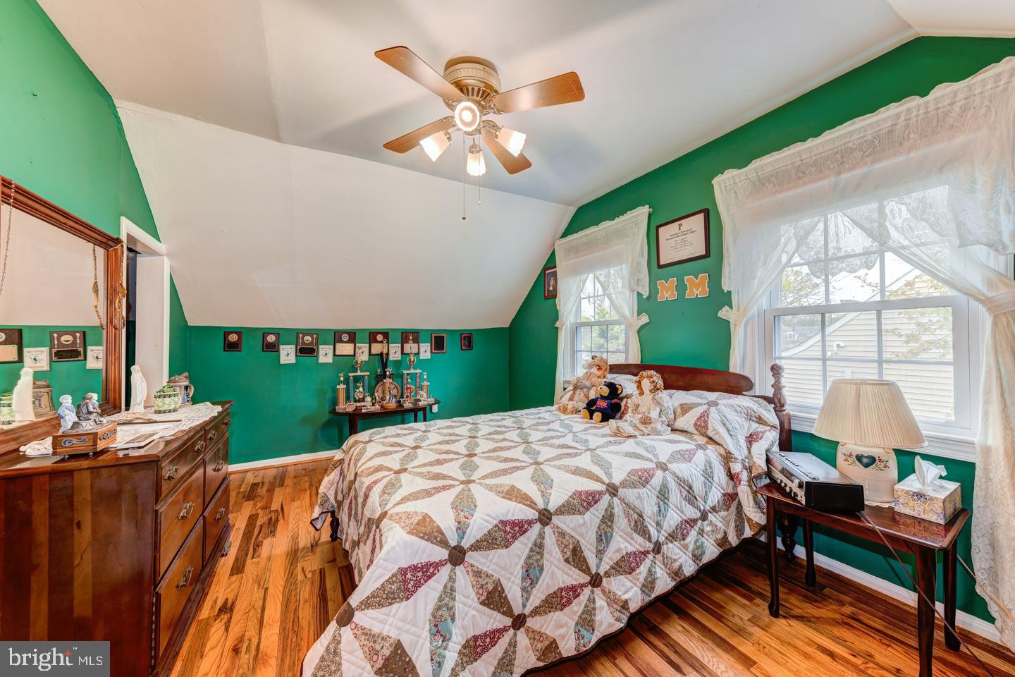 505 Burton Road Oreland, PA 19075 - Photo 24 of 36 2nd Floor Bedroom