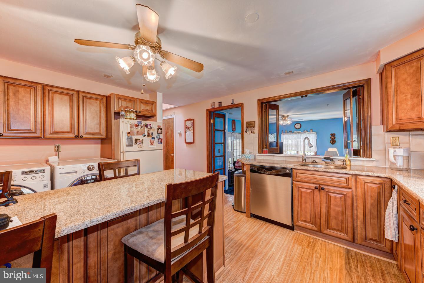 505 Burton Road Oreland, PA 19075 - Photo 9 of 36 Kitchen