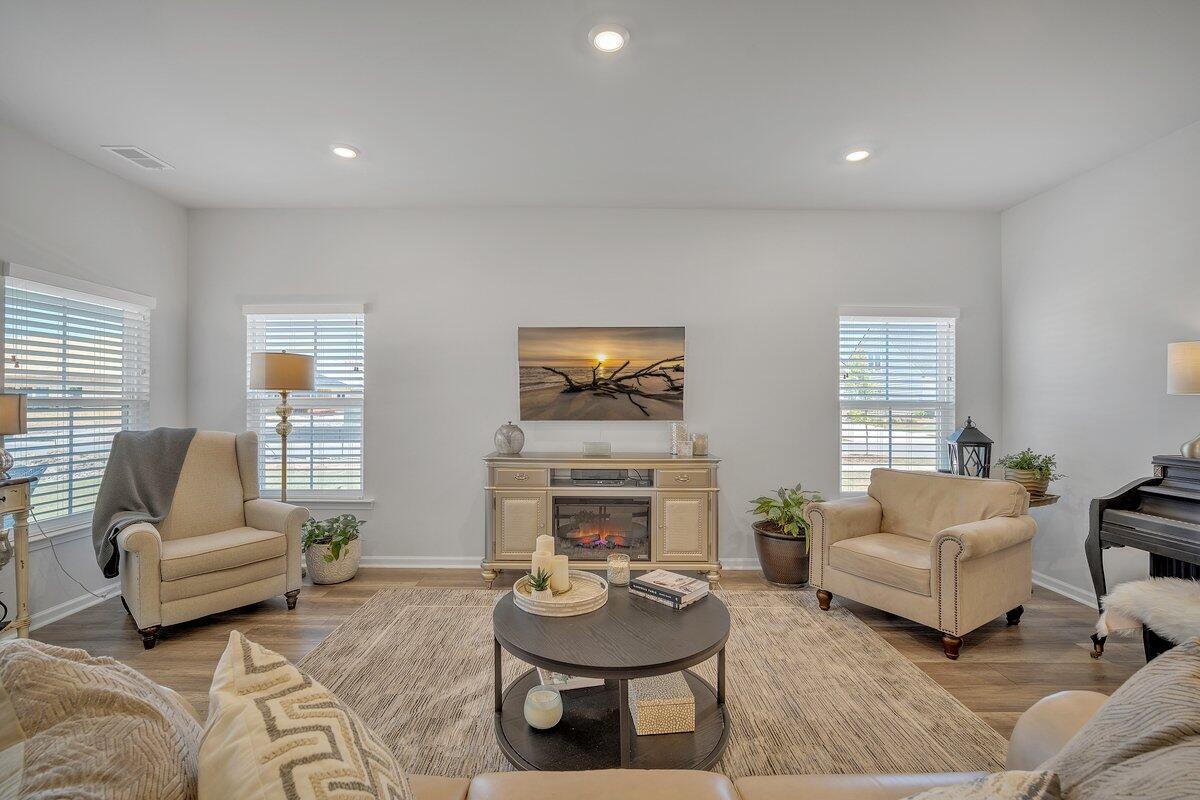 1127 Ark Shell Drive Summerville, SC 29485 - Photo 19 of 47 1127 Ark Shell Drive-38 (1)