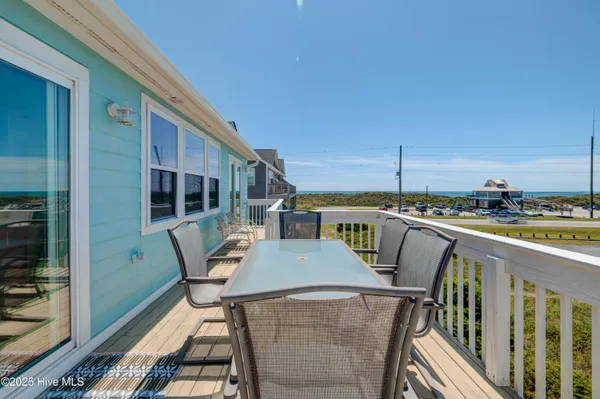 $720,000 | 111 Summer Pl Drive, North Topsail Beach, NC 28460