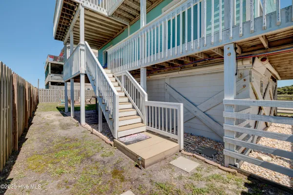 $720,000 | 111 Summer Pl Drive, North Topsail Beach, NC 28460