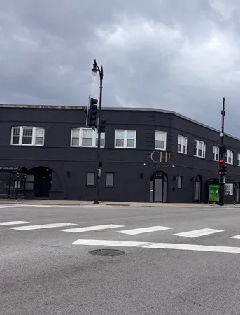 $2,000 | 4366 North Milwaukee Avenue, Unit 2N, Chicago, IL 60641