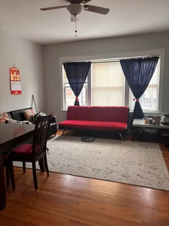 $2,000 | 4366 North Milwaukee Avenue, Unit 2N, Chicago, IL 60641