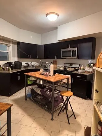 $2,000 | 4366 North Milwaukee Avenue, Unit 2N, Chicago, IL 60641