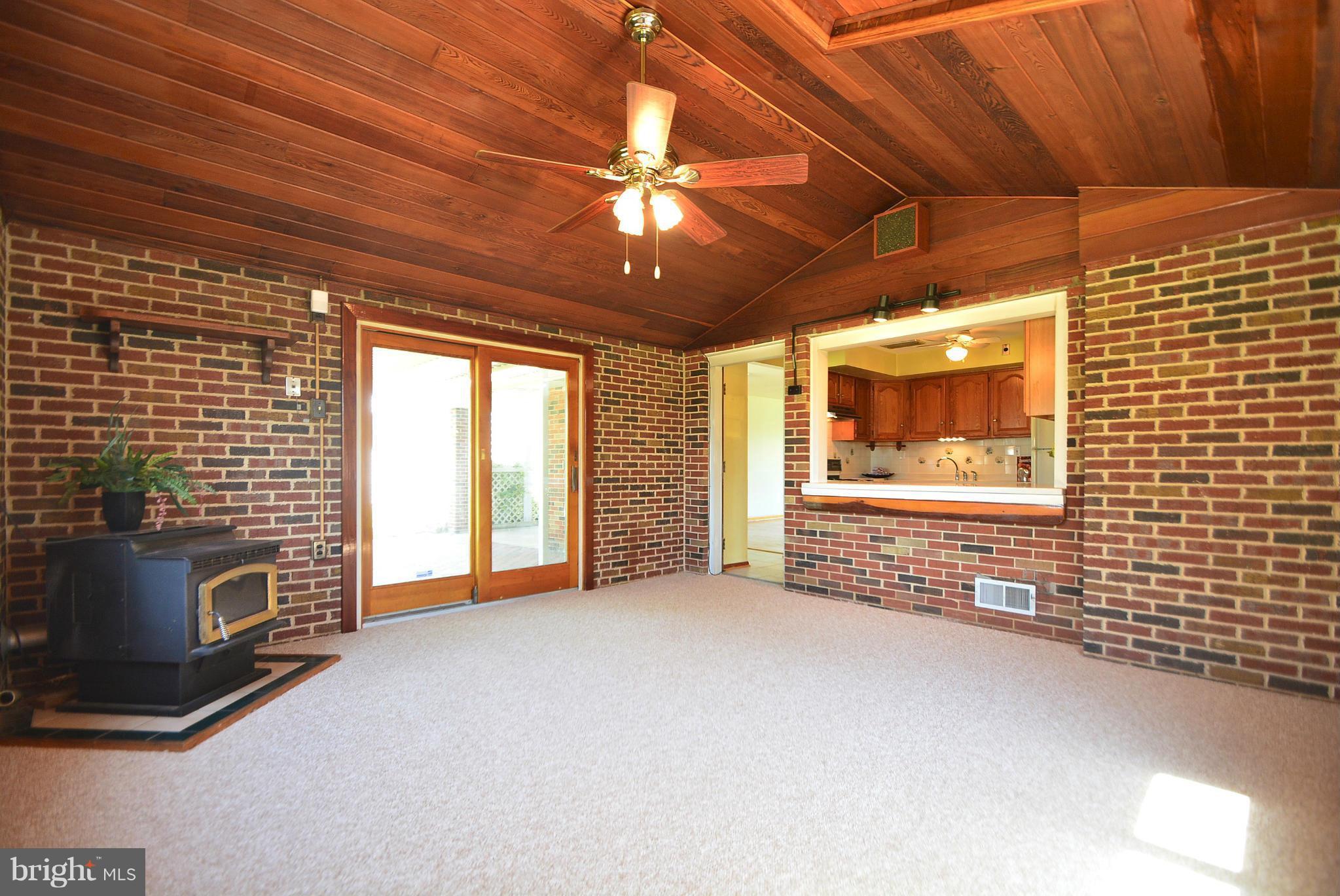 4211 Mispillion Road Baltimore, MD 21236 - Photo 19 of 30 Family Room