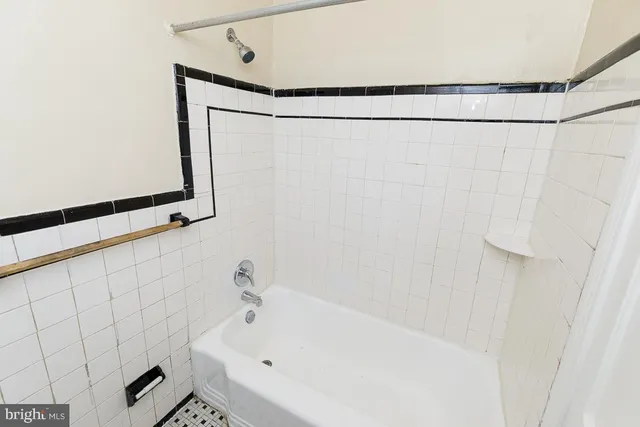 $1,200 | 430 Mellon Street Southeast, Unit 2, Washington, DC 20032