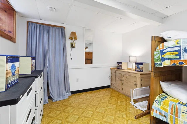 $1,695,000 | 13-15 Ocean Boulevard, Hampton, NH 03842