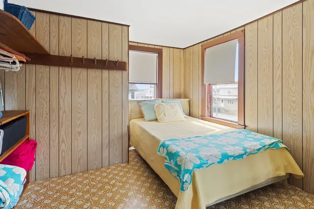 $1,695,000 | 13-15 Ocean Boulevard, Hampton, NH 03842