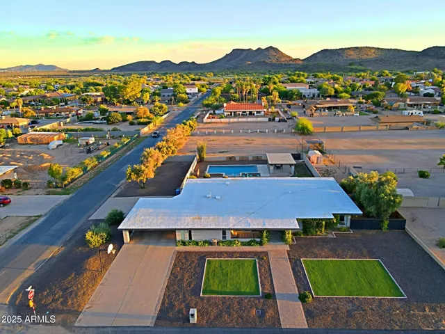 $1,165,000 | 4901 West Soft Wind Drive, Glendale, AZ 85310