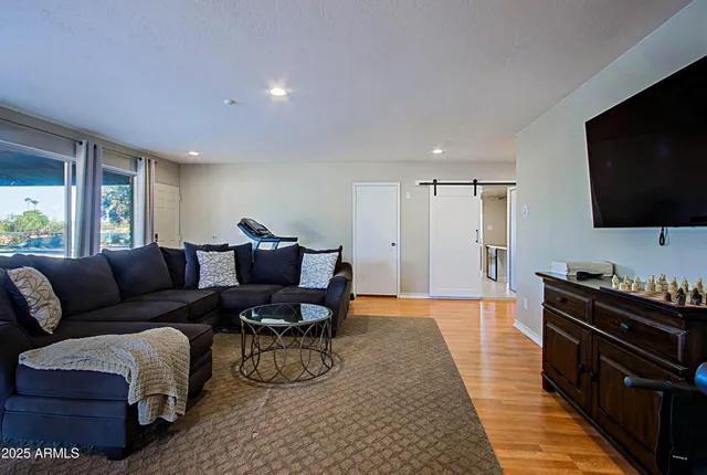 $1,165,000 | 4901 West Soft Wind Drive, Glendale, AZ 85310