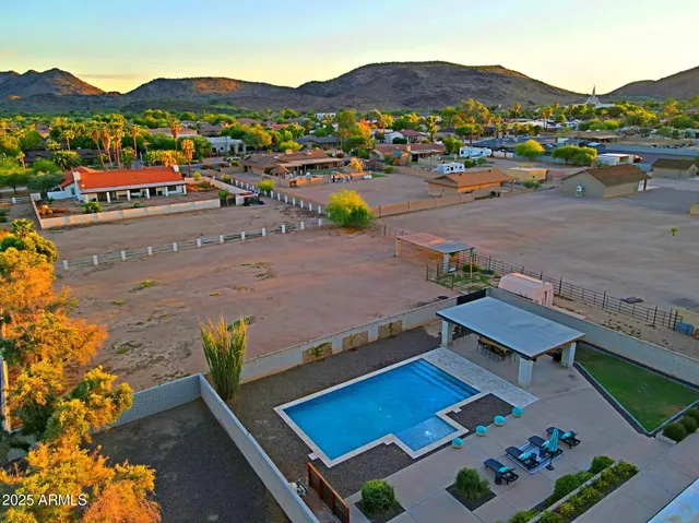 $1,165,000 | 4901 West Soft Wind Drive, Glendale, AZ 85310