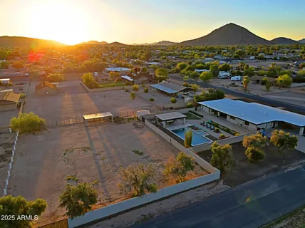 $1,165,000 | 4901 West Soft Wind Drive, Glendale, AZ 85310