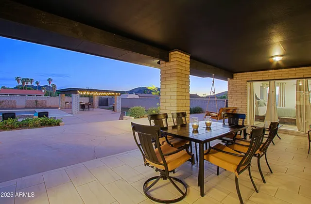 $1,165,000 | 4901 West Soft Wind Drive, Glendale, AZ 85310