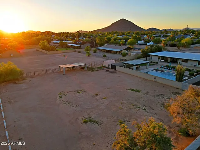 $1,165,000 | 4901 West Soft Wind Drive, Glendale, AZ 85310
