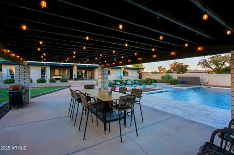 $1,165,000 | 4901 West Soft Wind Drive, Glendale, AZ 85310