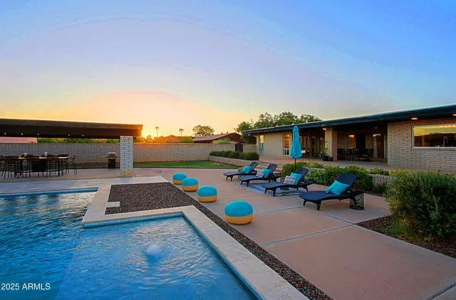 $1,165,000 | 4901 West Soft Wind Drive, Glendale, AZ 85310