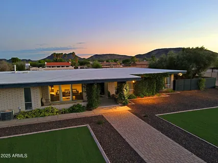 $1,165,000 | 4901 West Soft Wind Drive, Glendale, AZ 85310