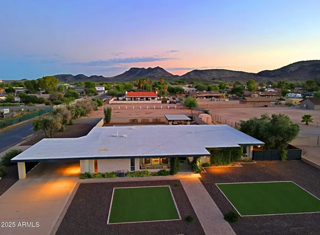 $1,165,000 | 4901 West Soft Wind Drive, Glendale, AZ 85310