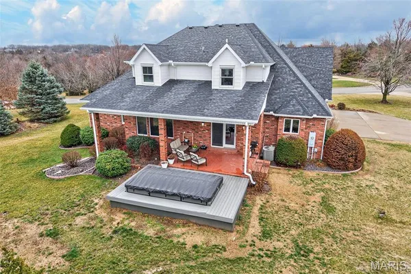 $649,000 | 1550 Cedar Lawn Drive, Lebanon, MO 65536