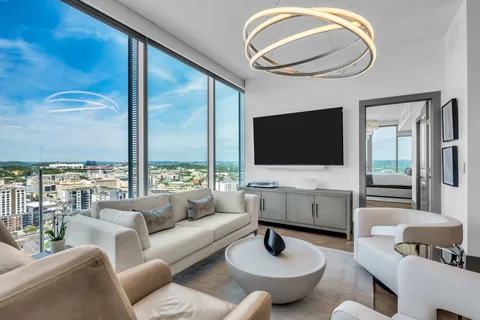 $1,850,000 | 1616 West End Avenue, Unit 2201, Nashville, TN 37203