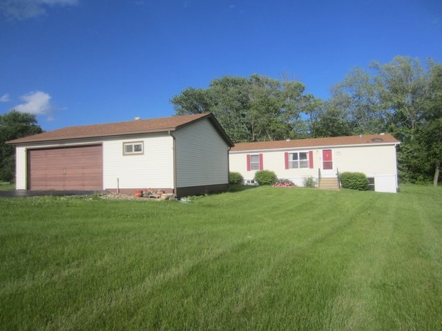 11715 Ridgewood Road Milan, IL 61264 - Photo 3 of 24 Gallery Image 3