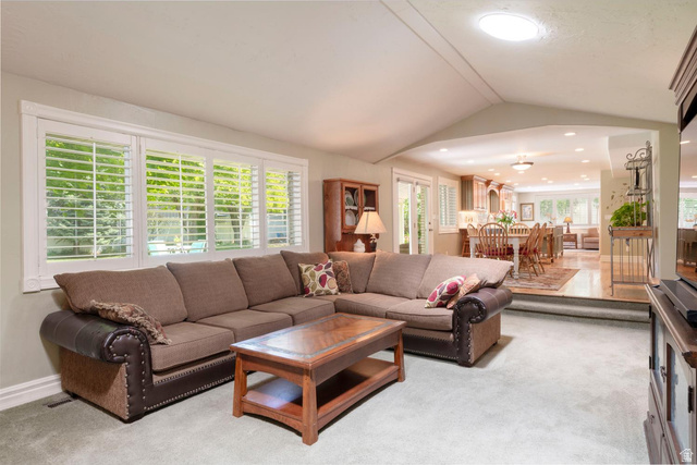 3118 South 975 East Bountiful, UT 84010 - Photo 12 of 44