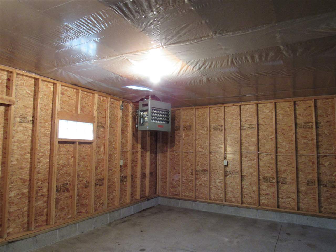 2919 Maple Road Hale, MI 48739 - Photo 12 of 40 1832778-11.JPG