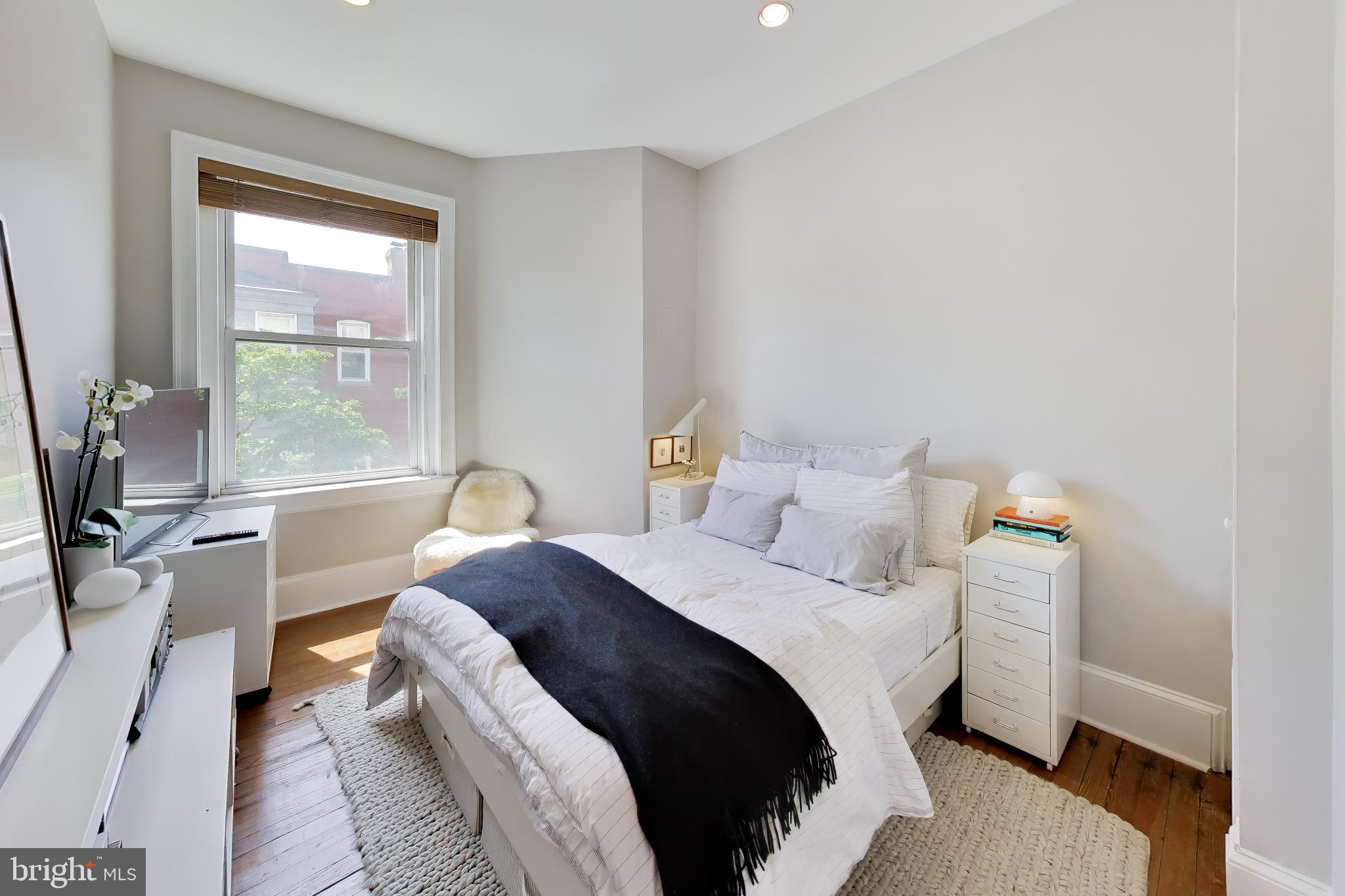 1423 R Street Northwest, Unit 300 Washington, DC 20009 - Photo 18 of 25