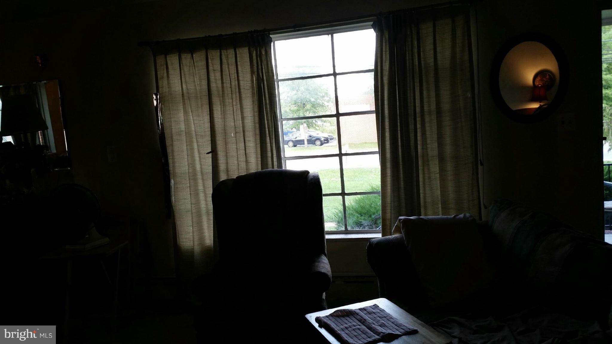 14600 Bowie Road Laurel, MD 20708 - Photo 5 of 14 Living Room