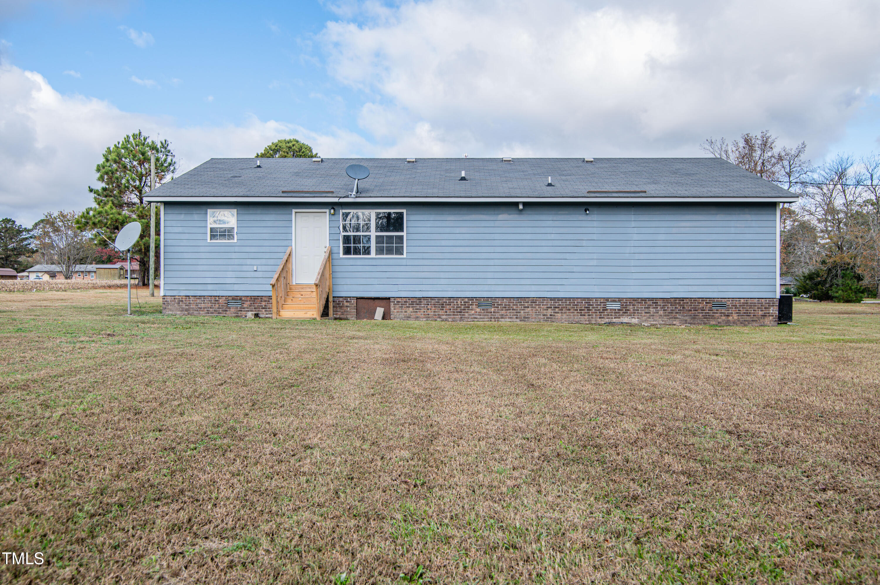 5046 Mrs Mag Road Conway, NC 27820 - Photo 33 of 38 a house with yard and a outdoor space