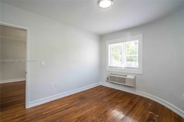 $2,400 | 7925 Hawthorne Avenue, Unit 1, Miami Beach, FL 33141