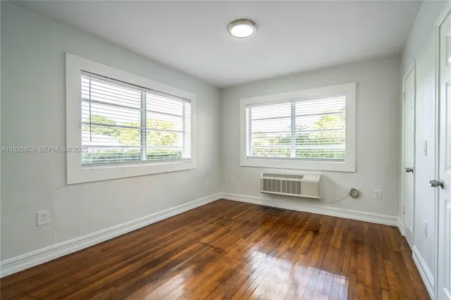 $2,400 | 7925 Hawthorne Avenue, Unit 1, Miami Beach, FL 33141