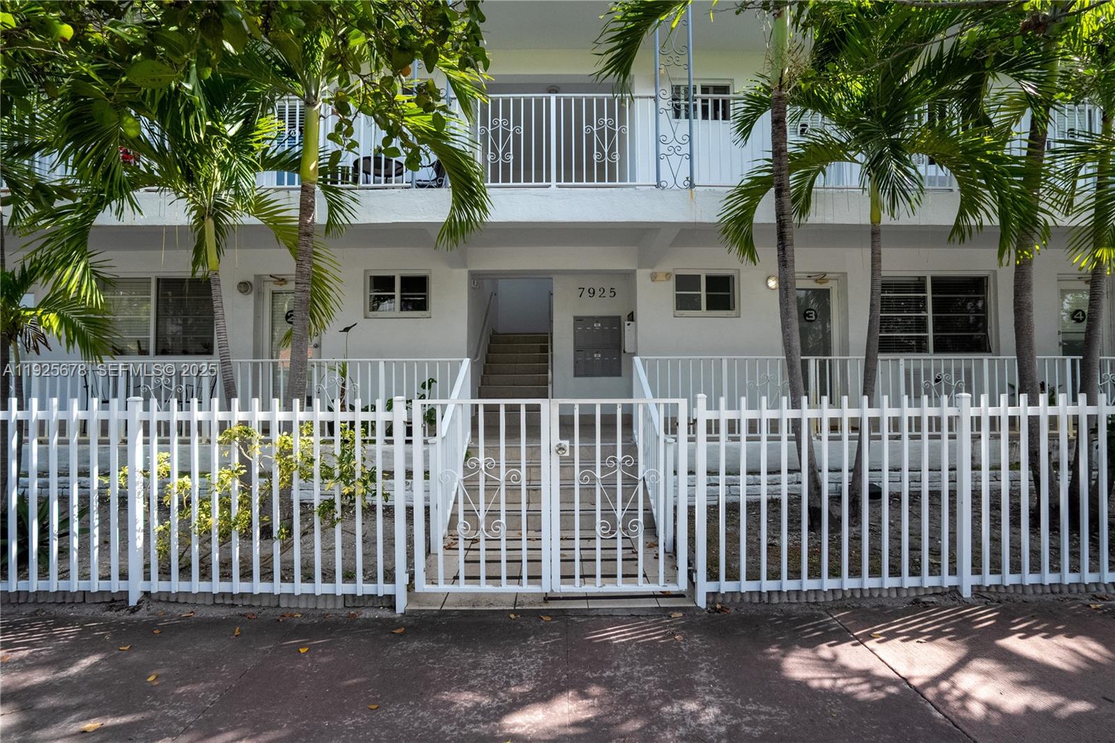 7925 Hawthorne Avenue, Unit 1 Miami Beach, FL 33141 - Photo 2 of 20 a front view of a house