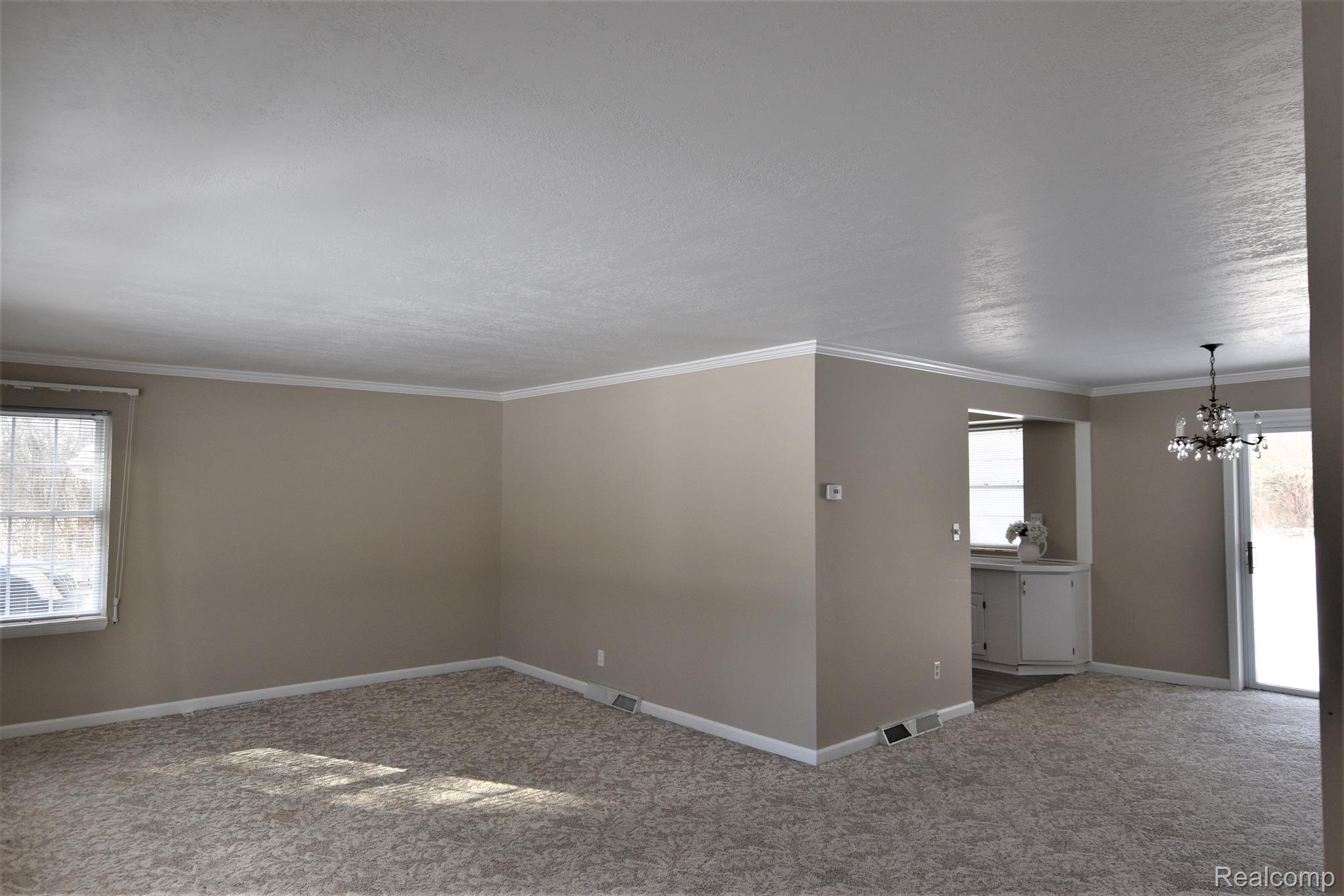 5310 Howe Road Grand Blanc, MI 48439 - Photo 3 of 15 Living and Dining Room