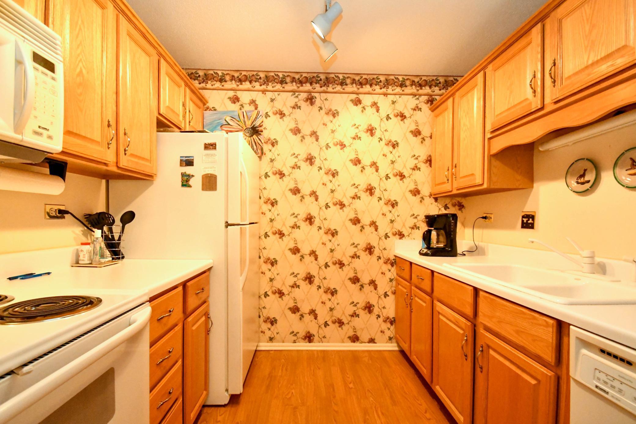 4045 Hodgson Road, Unit 217 Shoreview, MN 55126 - Photo 5 of 20 Gallery Image 5