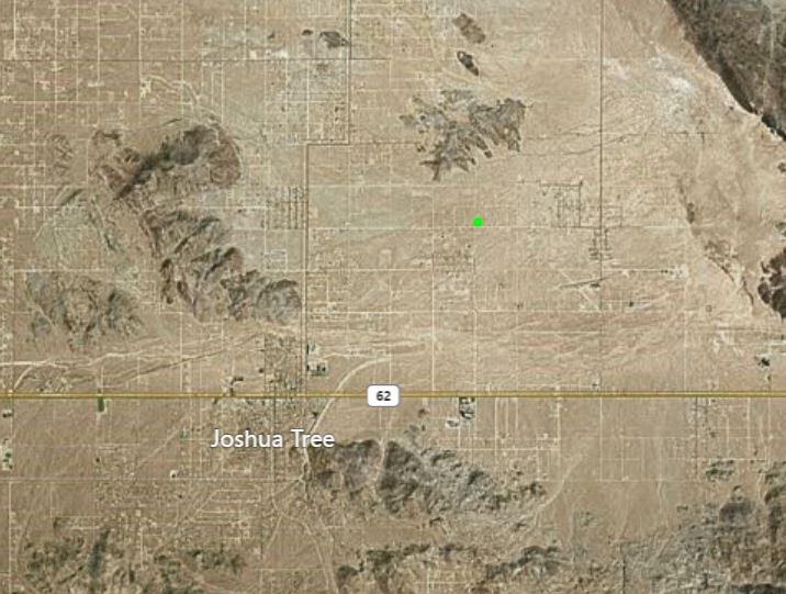 63682 Broadway Joshua Tree, CA 92252 - Photo 19 of 22 a bathroom with a shower