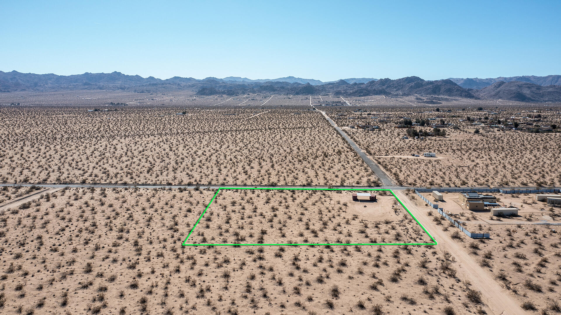 63682 Broadway Joshua Tree, CA 92252 - Photo 8 of 22 a view of a mountain