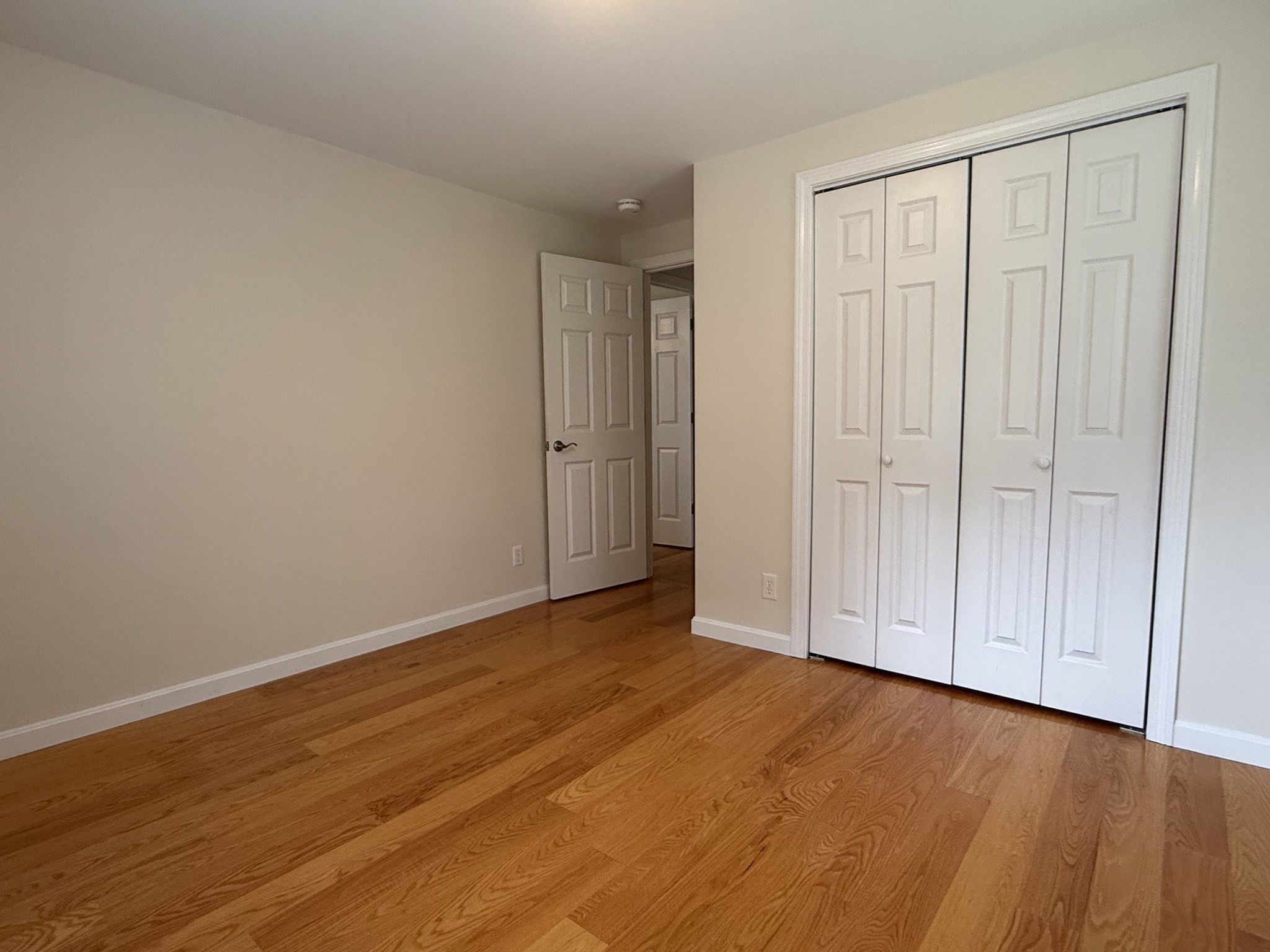 823 Moore Road New Braintree, MA 01531 - Photo 13 of 21 Gallery Image 13