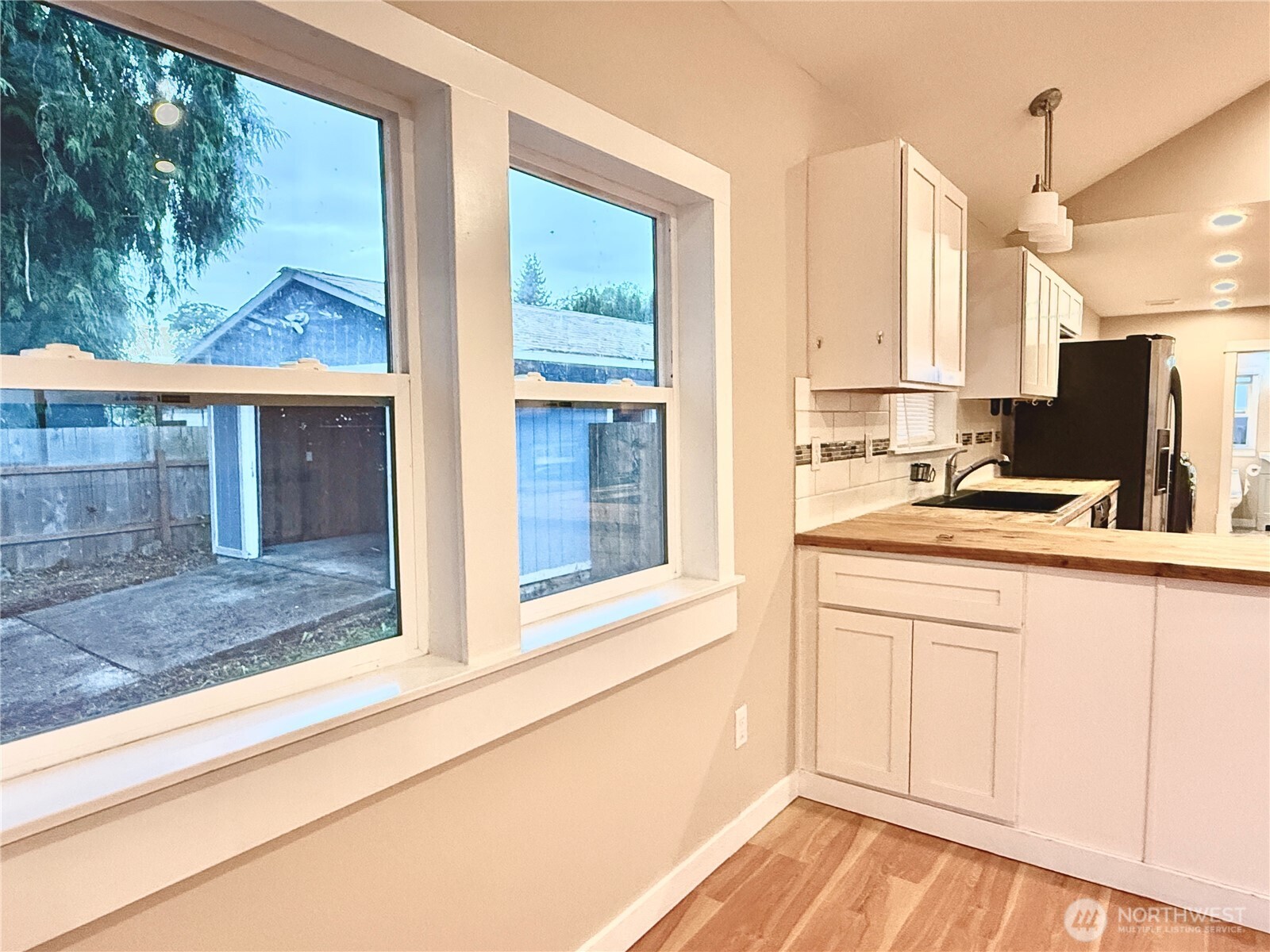 1010 Talcott Street Sedro-Woolley, WA 98284 - Photo 9 of 27 a kitchen with a sink and a window